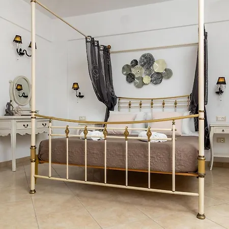 Apartment Kallisti *