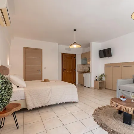 Apartment Kallisti *