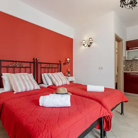 Kallisti Apartment